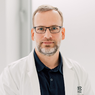 Doktor doc. MUDr. Adam Klocperk, Ph.D.